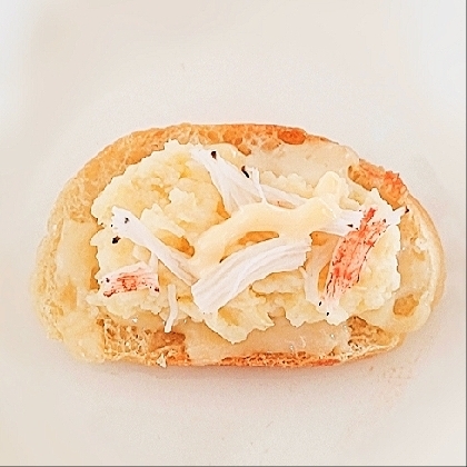 チーズトーストアレンジ ポテトサラダ&カニカマ