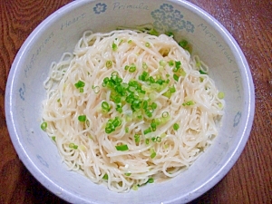 おかずにもなる　明太そうめん