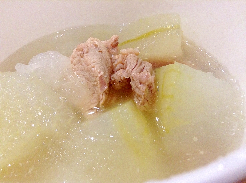 冬瓜と豚肉のスープ
