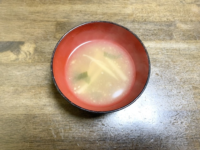 味噌汁レシピ　大根とわかめの味噌汁