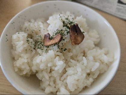 チューブにんにくでもしっかり味が付き感動～♩ガーリックチップ焦げてしまいましたが旦那さんにも大好評でした(^_^)