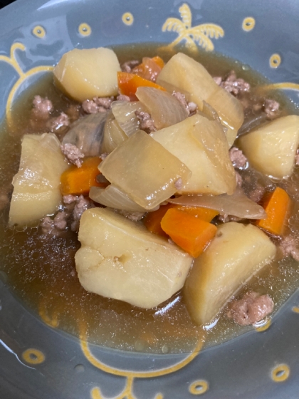 鶏ひき肉で肉じゃが