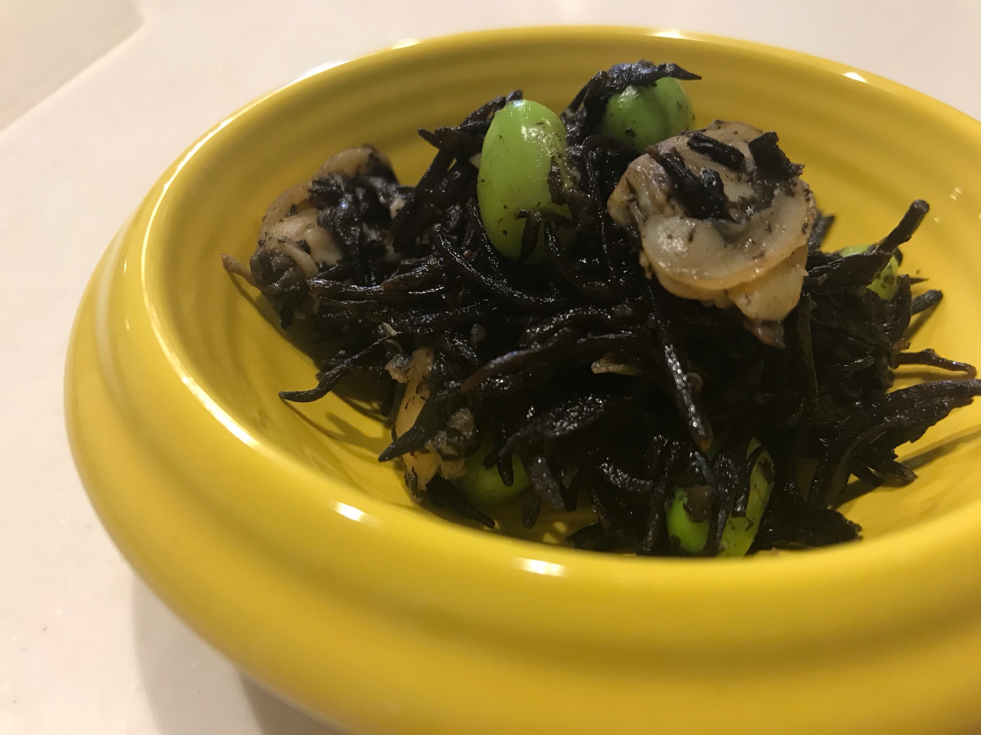 鉄分たっぷり!ひじきとあさりのガーリック炒め