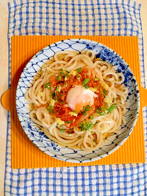 温玉キムチのぶっかけうどん♪