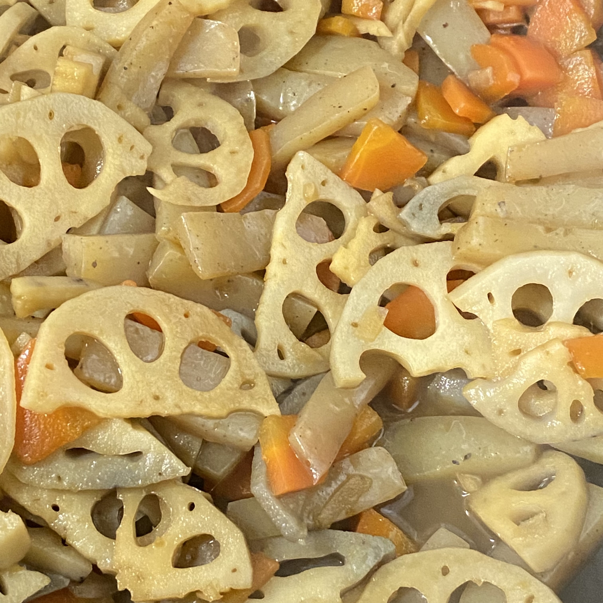 レンコンとこんにゃくの煮物