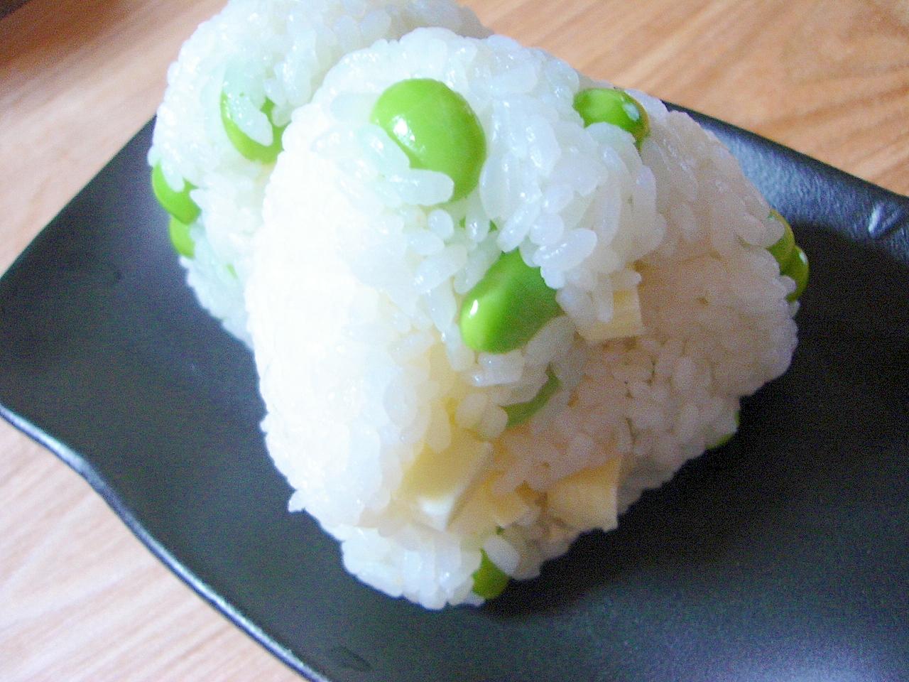 枝豆とチーズのおにぎり