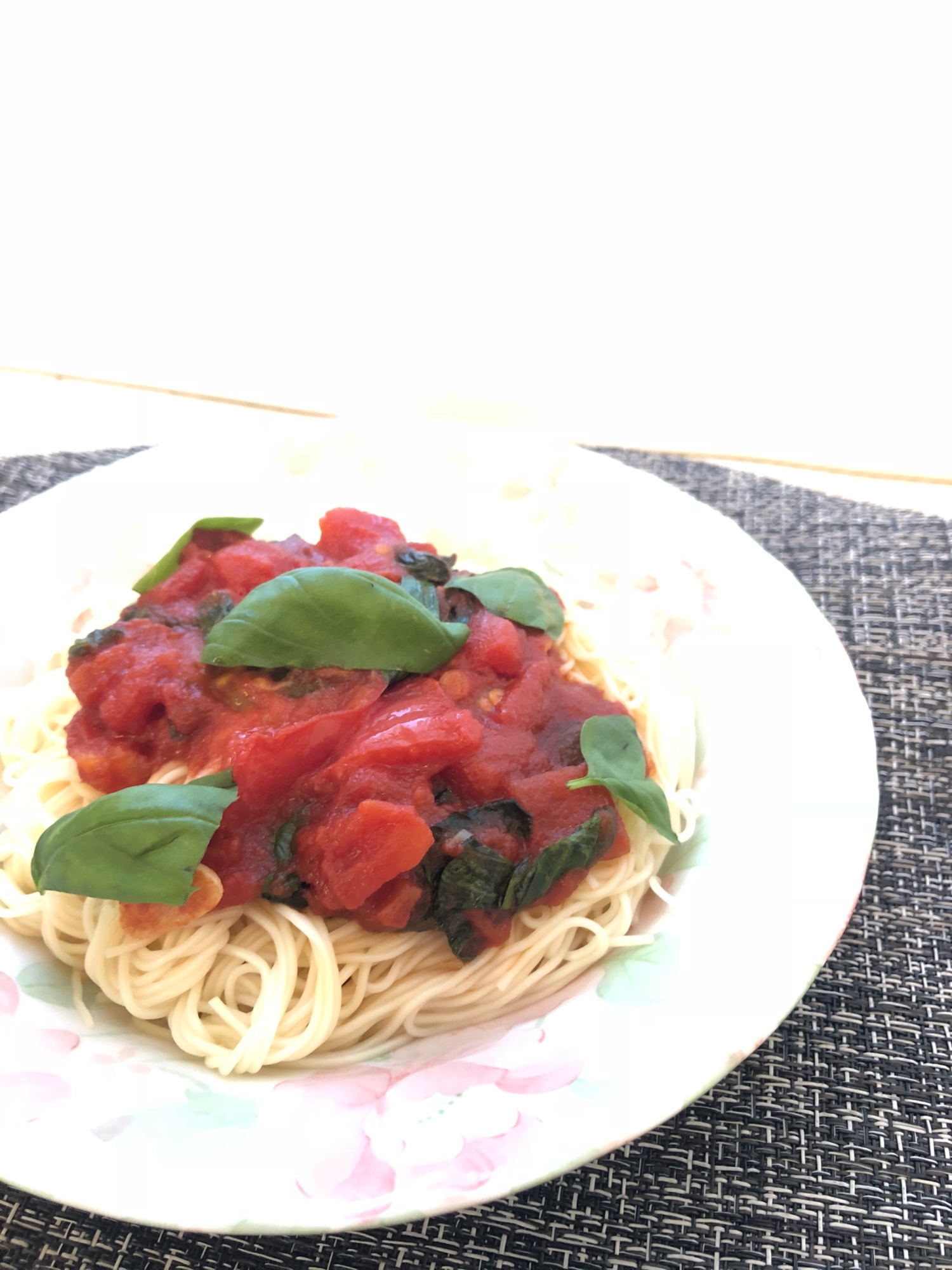 夏にぴったり、冷製バジルトマトそうめん☆