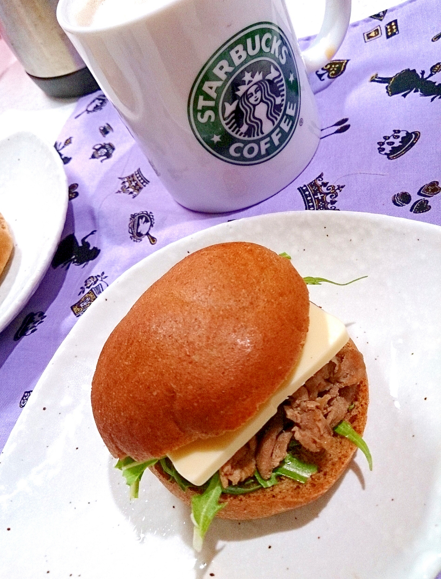 【糖質制限】少量で時短♪豚肉生姜焼きチーズサンド