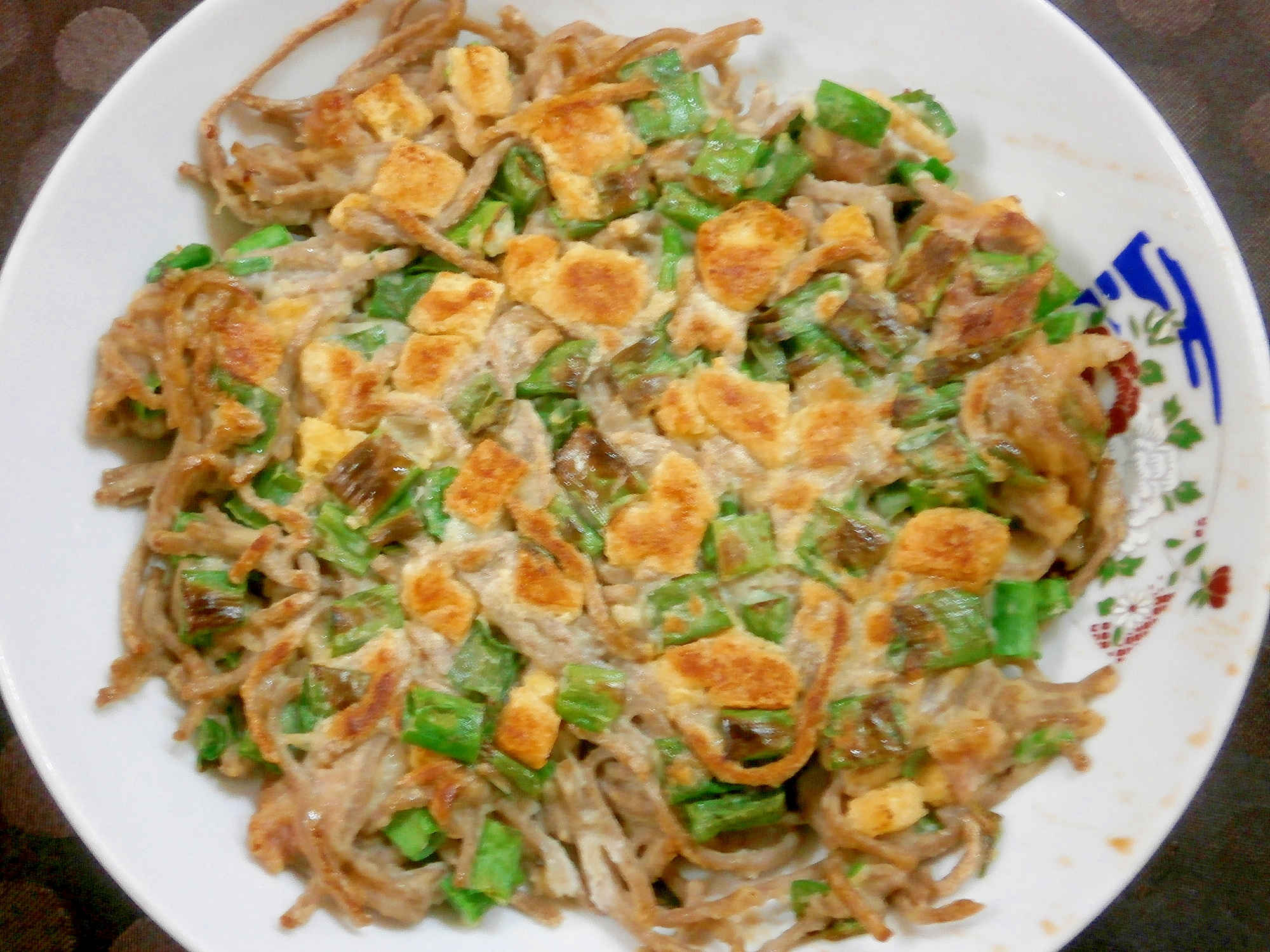 油揚げ入りの焼き蕎麦