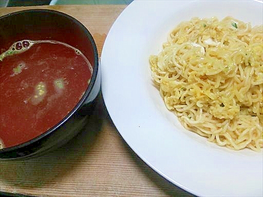 鯨井風汁なし麺/小ネギ卵・スープ添