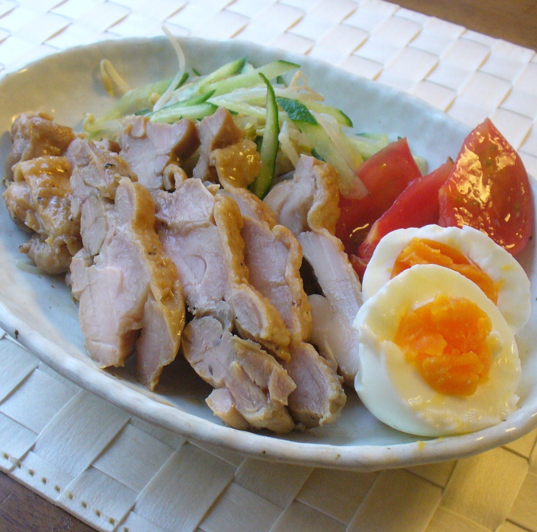鶏の塩焼きをリメイク 鶏のチャーシュー風 レシピ 作り方 By Raku0036 楽天レシピ