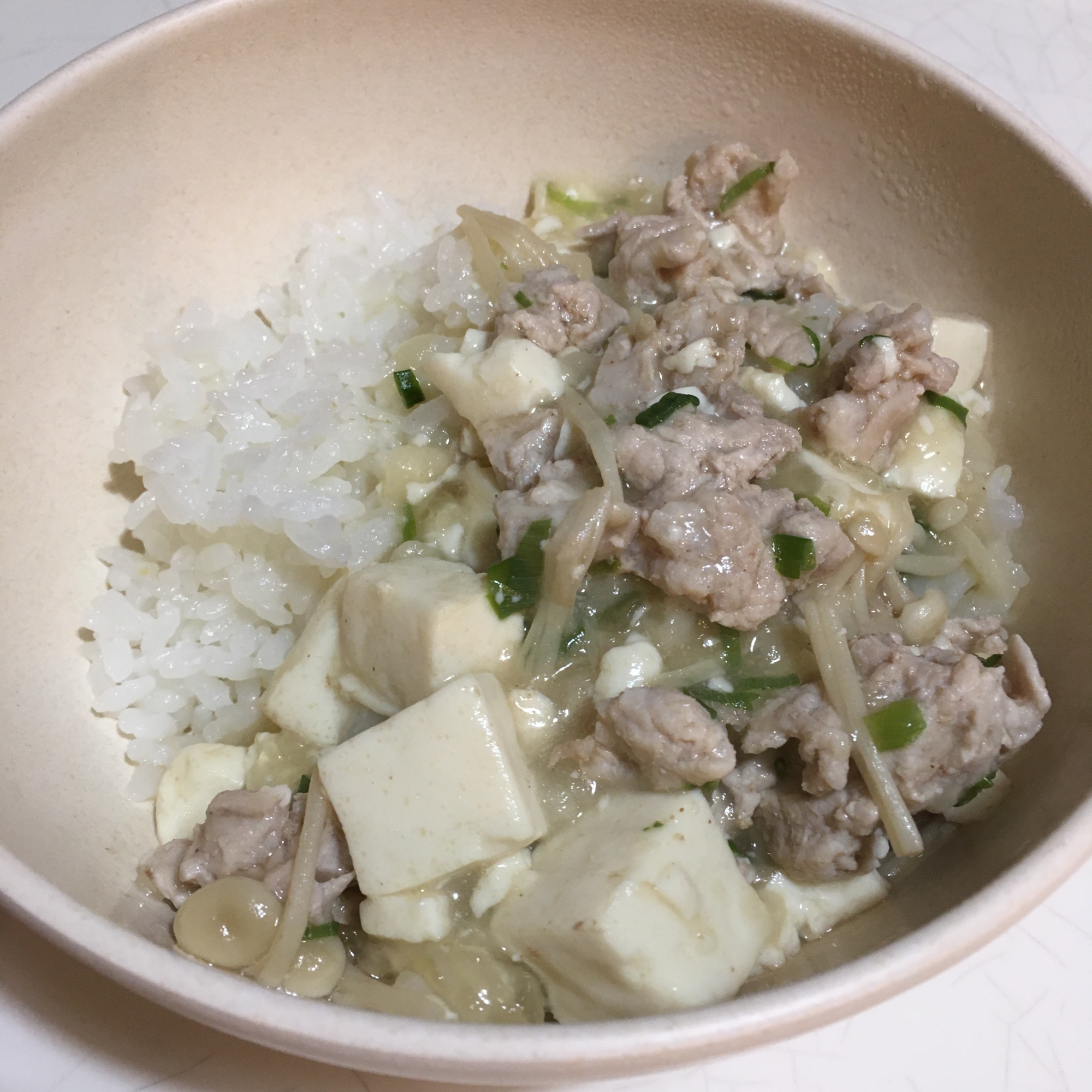 豆腐と豚肉の中華餡かけ丼