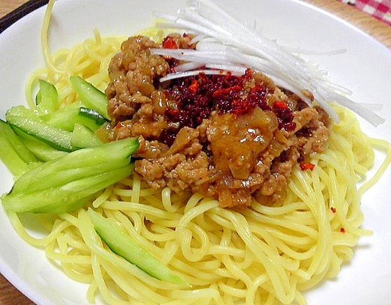 焼きそば麺を使って簡単ジャージャー麺