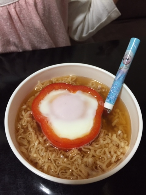 失敗しない　お花チキンラーメンの作り方