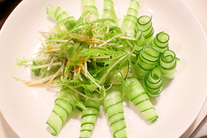 クルクルキュウリのグリーンサラダ レシピ 作り方 By Seika A 楽天レシピ クルクルキュウリのグリーンサラダ レシピ 作り方 By Seika A 楽天レシピ