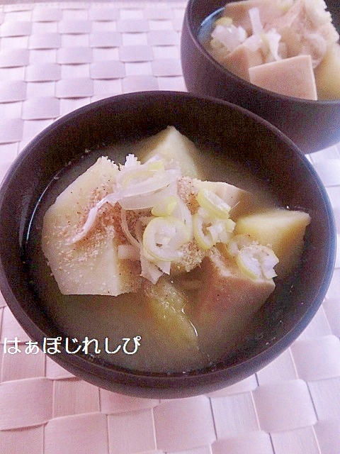 じゃがいもと高野豆腐のごま味噌汁✿