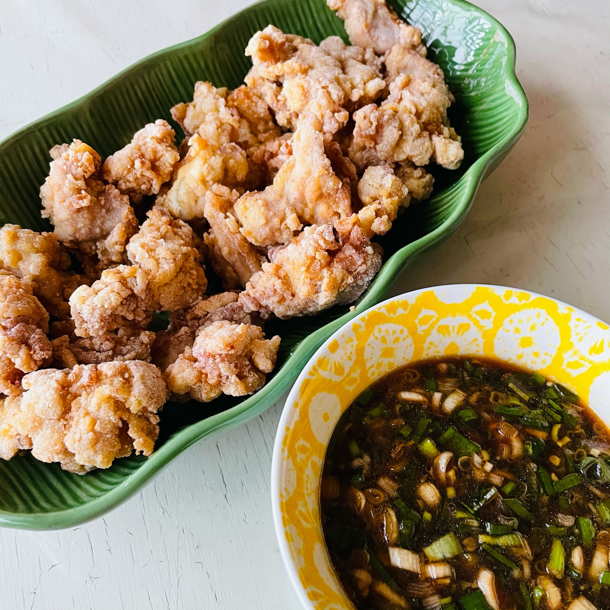 おつまみ　鶏の米粉揚げ葱ソース