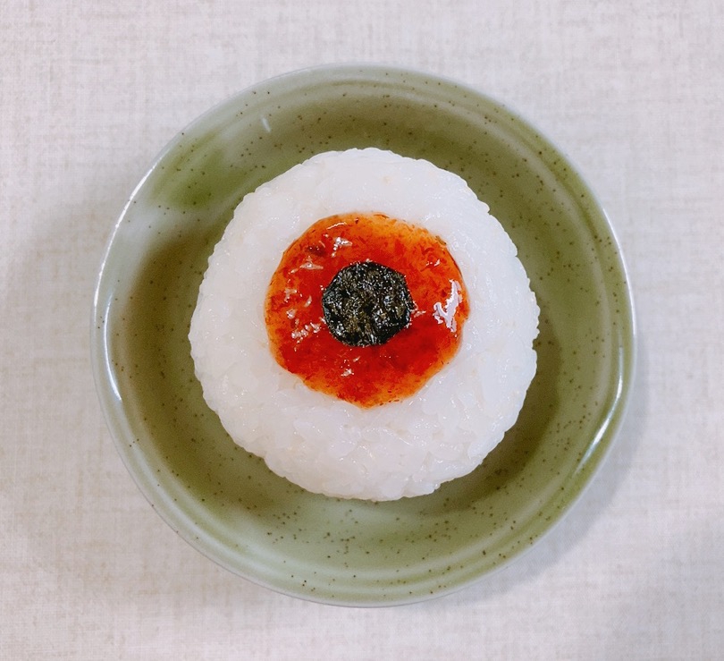 ハロウィンに 目玉おにぎり レシピ 作り方 By のん786 楽天レシピ ハロウィンに 目玉おにぎり レシピ 作り方 By のん786 楽天レシピ