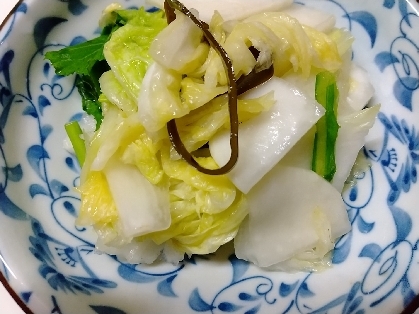 こんばんは☆
家人の好きな白菜浅漬けが簡単にできました。
ごちそうさまでした(^_^)v
