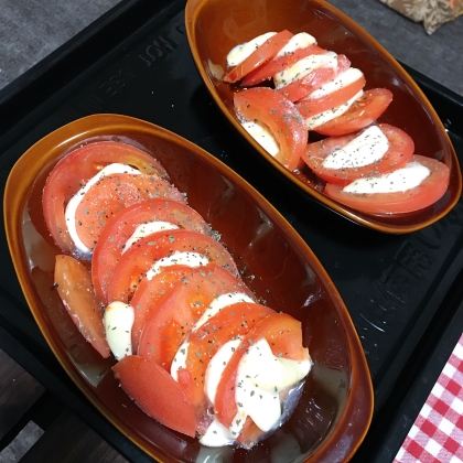 焼くとさらに美味しくなって、焼きカプレーゼはまりそうです♡