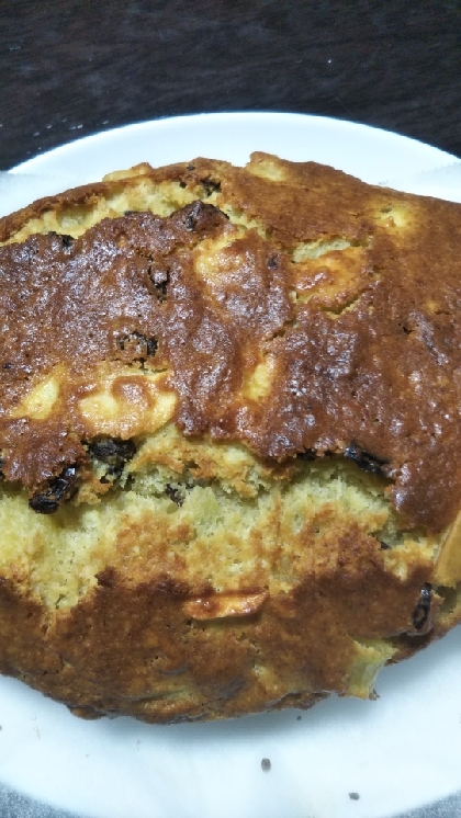ちょっと量が多くて型から溢れちゃったけど、すごく簡単で美味しくてあっという間に子供達がたべちゃいました。賞味期限間近のレーズンも入れてみました♪