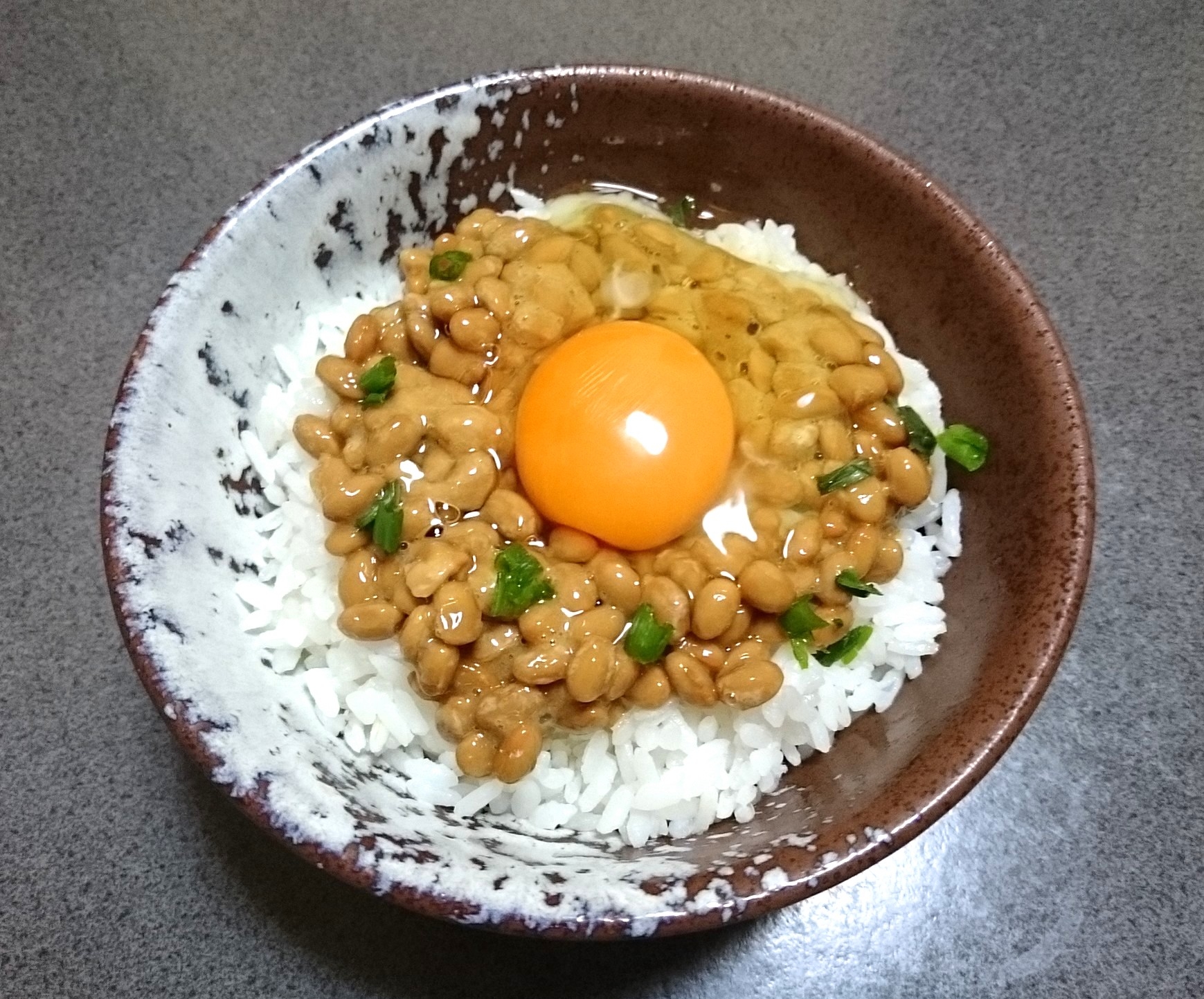 ネギ納豆の卵かけご飯