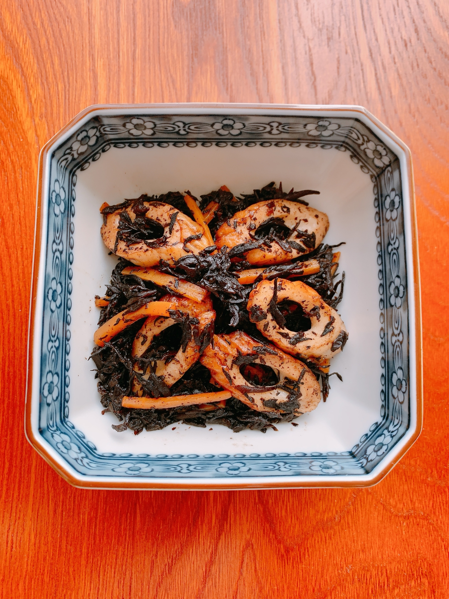 ひじきとちくわの炒め煮