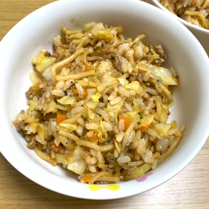 おかげ様で1袋残った焼きそばを美味しく食べることができました！お野菜たっぷりで大満足です★ごちそう様でした♩
