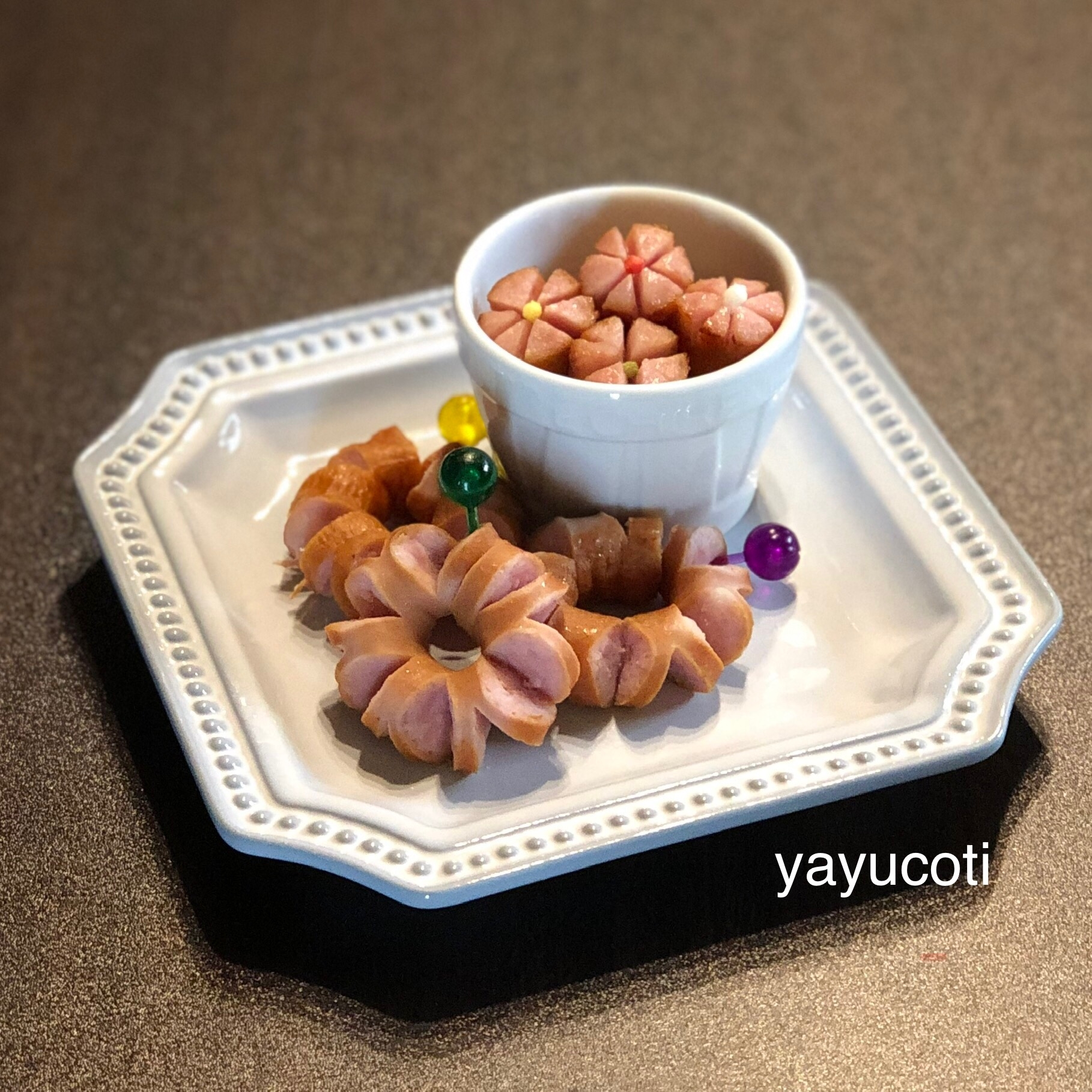 お弁当をかわいく 花形ウインナー2種 レシピ 作り方 By Yayucoti 楽天レシピ