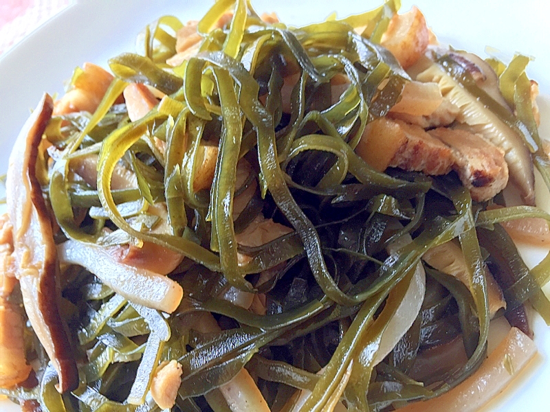 切り昆布の炒め煮 クーブイリチー レシピ 作り方 By Wakuwaku3169 楽天レシピ