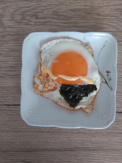 こちらも朝食に♪
パンと一緒でしたけど海苔が香ばしくて美味しかったです(+_+)
来年もよろしく♥️