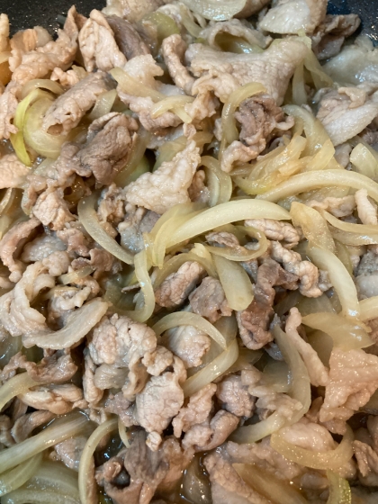 豚バラ肉と玉ねぎの甘辛炒め