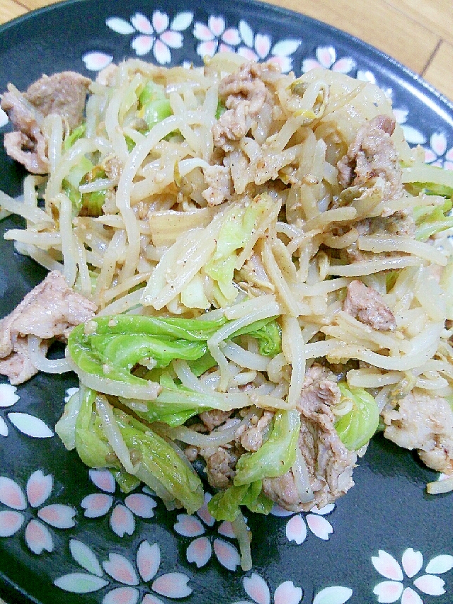 豚肉とモヤシとキャベツのさっぱり胡麻ポン酢炒め