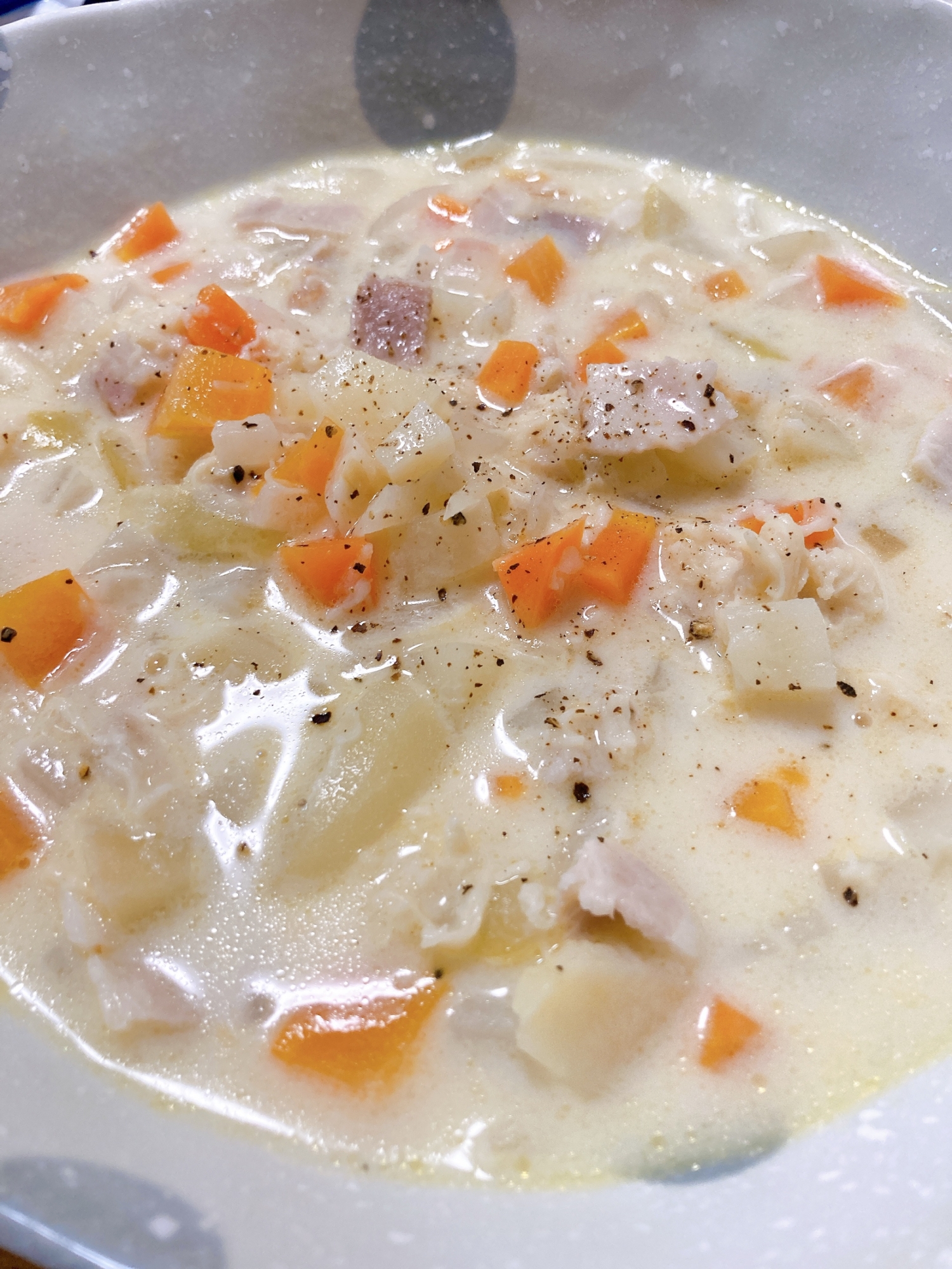 ストウブ鍋で!薄味好きさんのホタテチャウダー