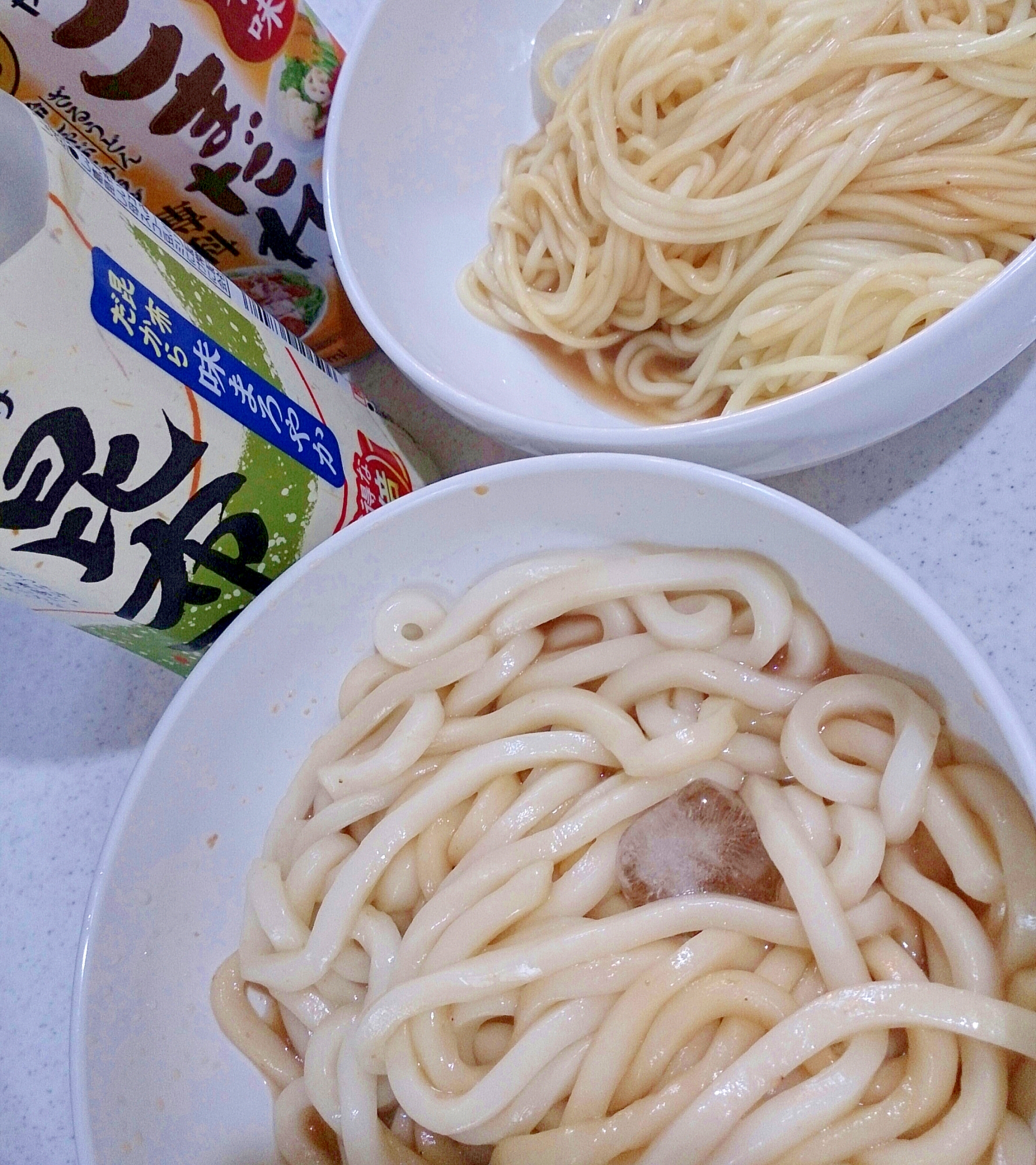 親の心、子知らずな野菜なし麺だけ、つけ麺。２種