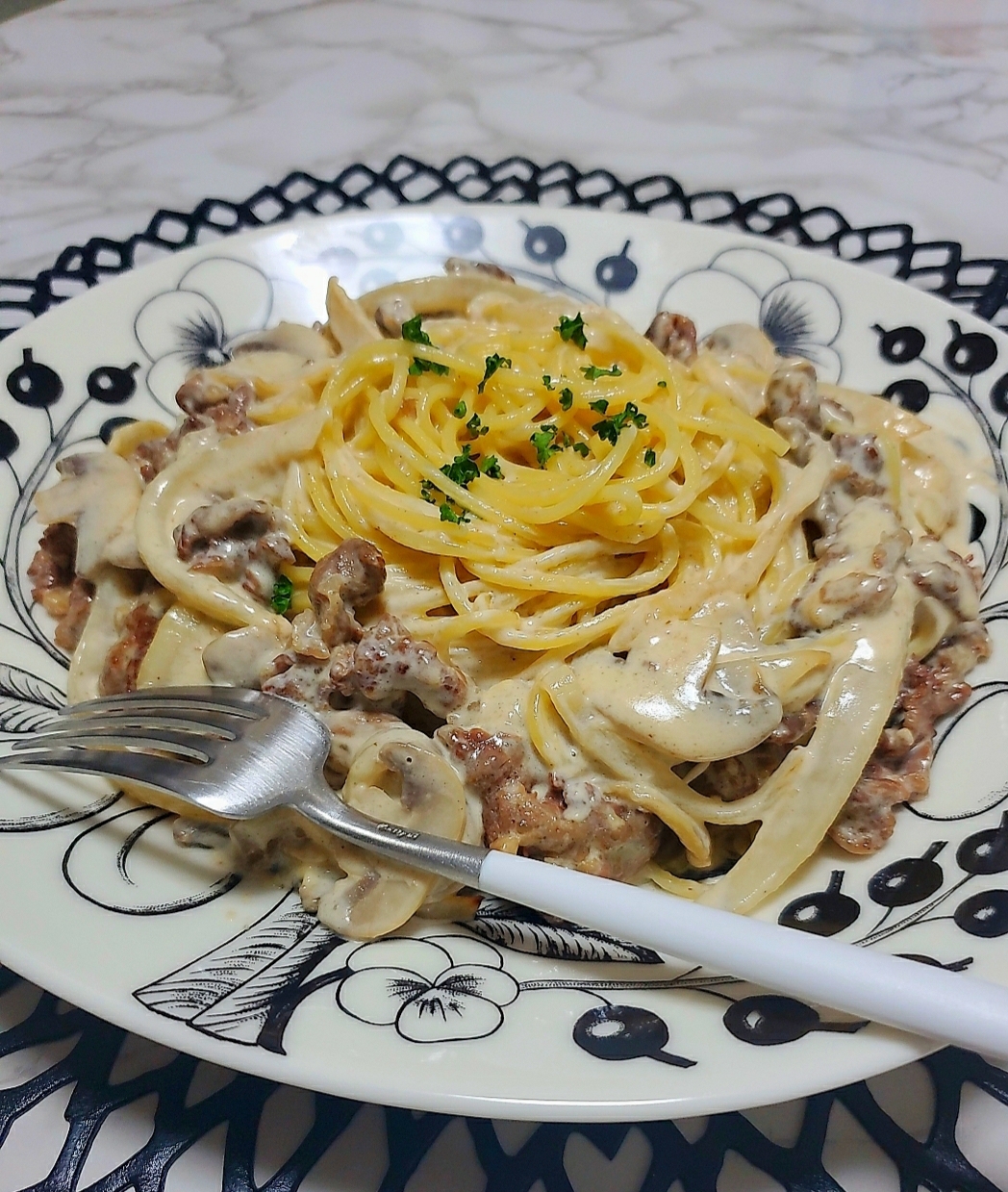 ビーフストロガノフ風クリームパスタ