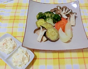 秋の蒸し野菜♪タルタルソース添え