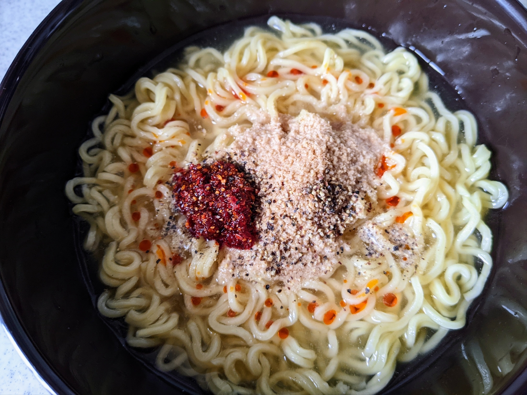 簡単☆ごま香るピリ辛冷しラーメン