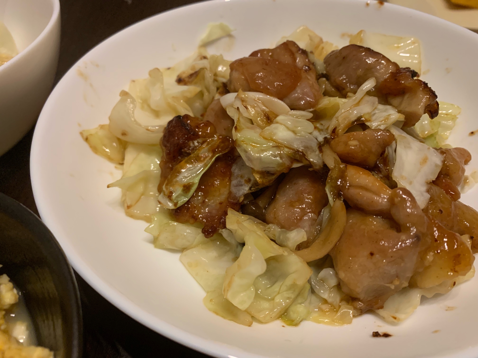 鳥もも肉とキャベツの炒め物