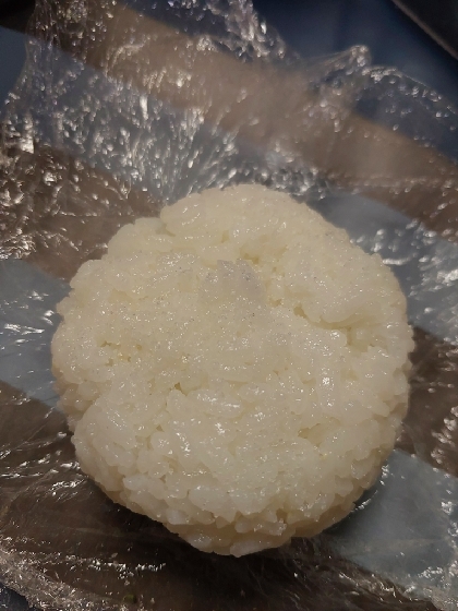 おにぎり ( ちくわ コーン バター醤油 )