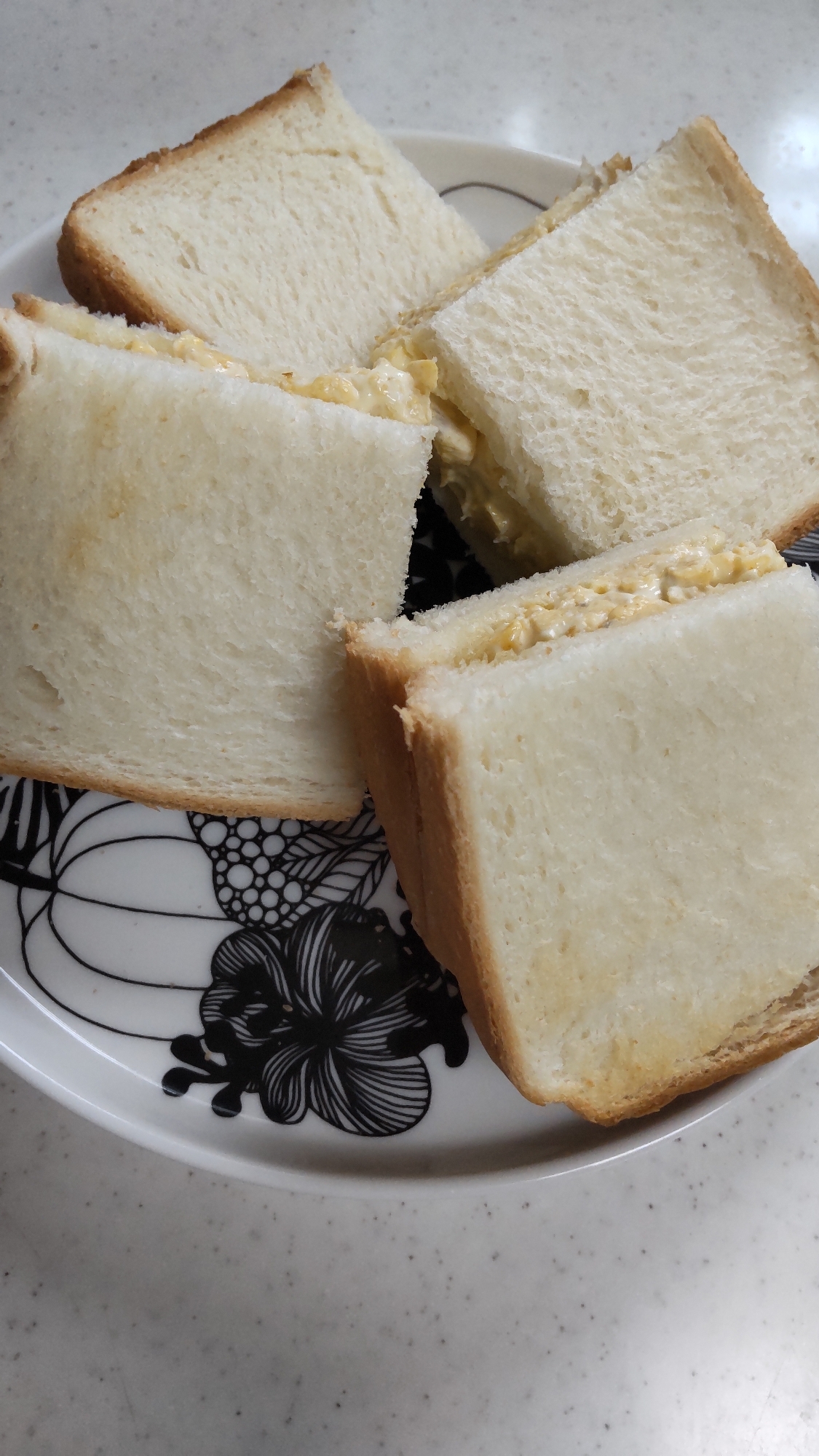 マキシマム炒り卵のホットサンド☆