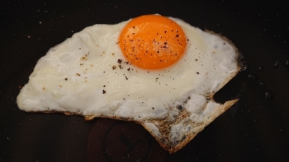 本日の朝食にいただきました(*´ω｀*)
カリッカリに仕上がってとっても美味しかったです♪
蓋不要で洗い物も減りますね⭐