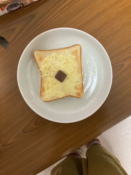 チーズトーストアレンジ ハートチョコ&はちみつ