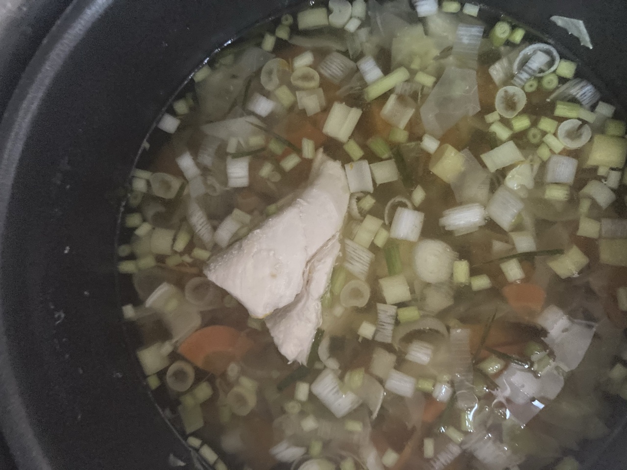 鶏胸肉と野菜スープ