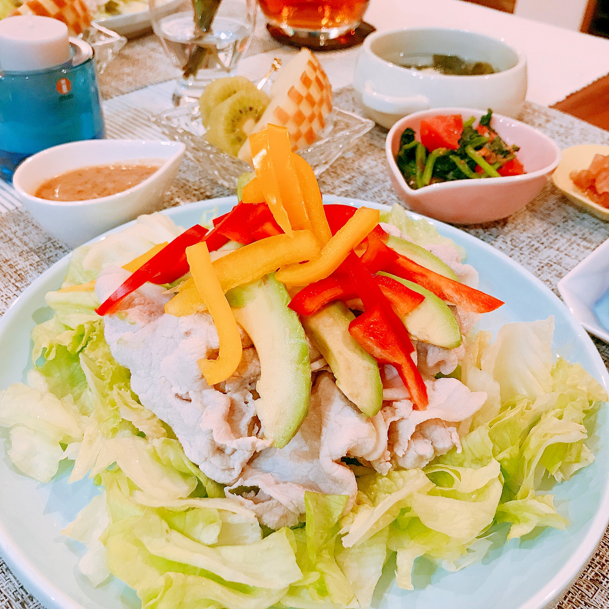 ヘルシーでボリューミー 豚の冷しゃぶサラダ レシピ 作り方 By Yayo W L 楽天レシピ ヘルシーでボリューミー 豚の冷しゃぶサラダ レシピ 作り方 By Yayo W L 楽天レシピ