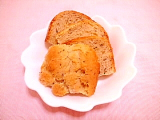 コリアンダー＆紅茶風味♪薄力粉で作るHB食パン
