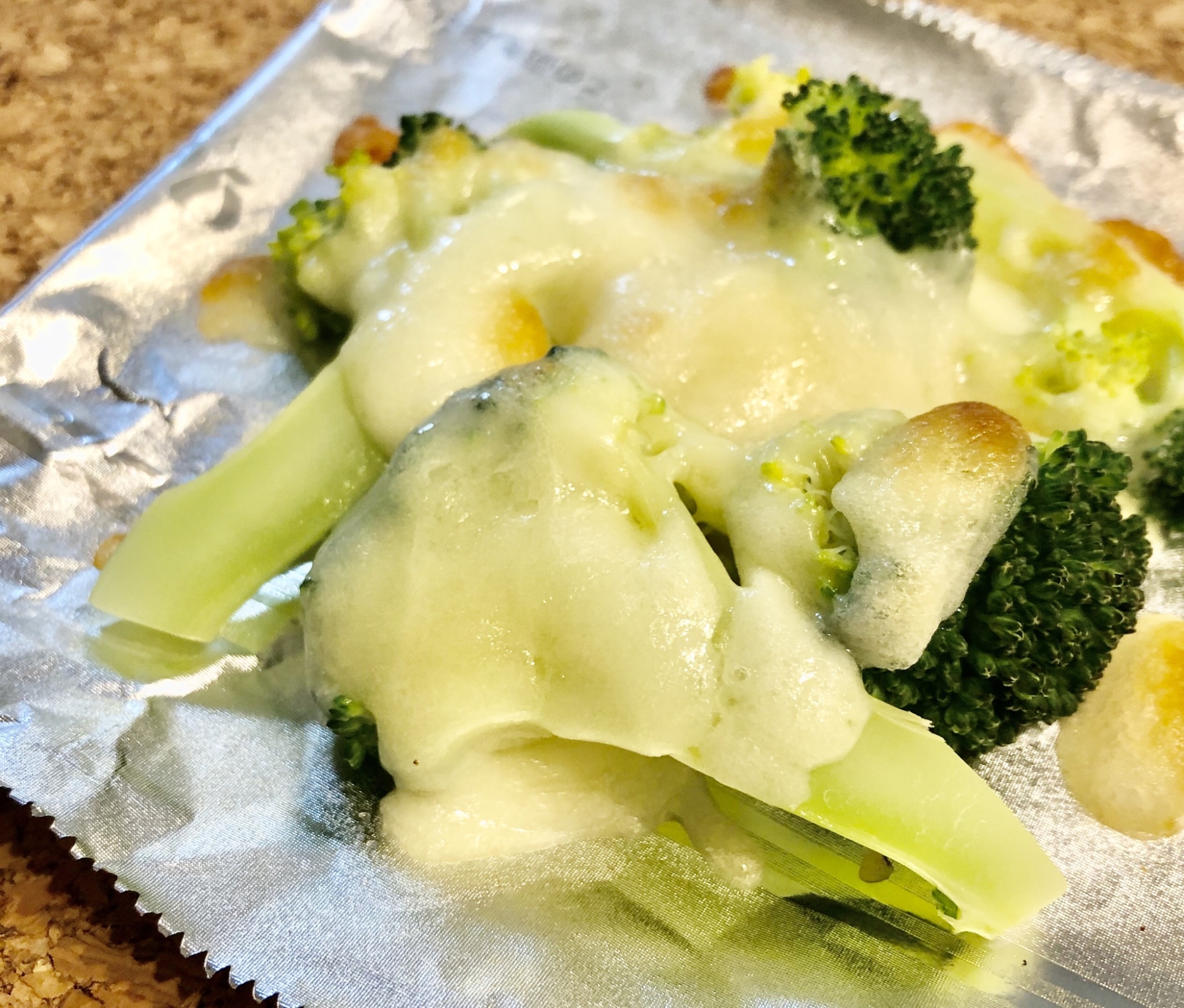 簡単!お弁当☆付け合わせ☆ブロッコリーのチーズ焼き