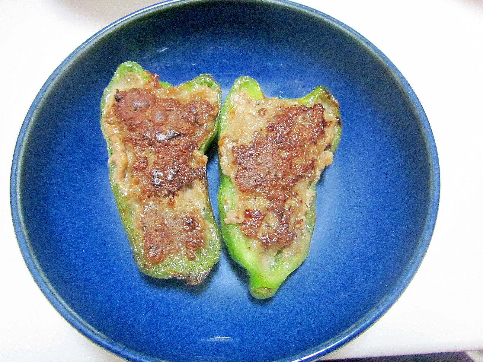 生醤油でいただくピーマンの肉詰め♪