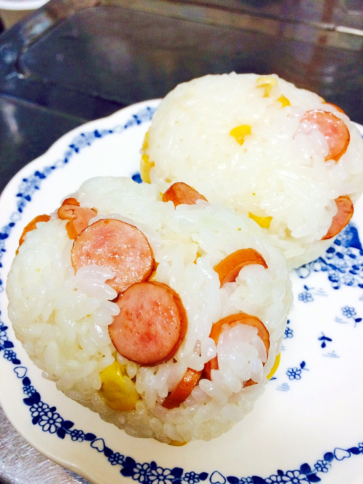 ♡混ぜ込みおにぎり♡ソーセージとコーンの柚子胡椒