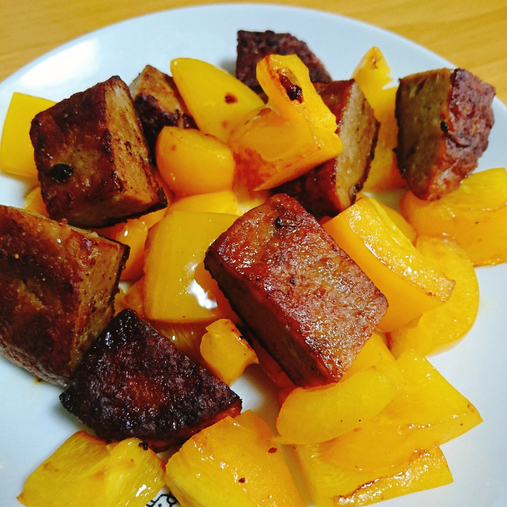 マルシンハンバーグとパプリカ炒め レシピ 作り方 By やっすん 楽天レシピ マルシンハンバーグとパプリカ炒め レシピ 作り方 By やっすん 楽天レシピ